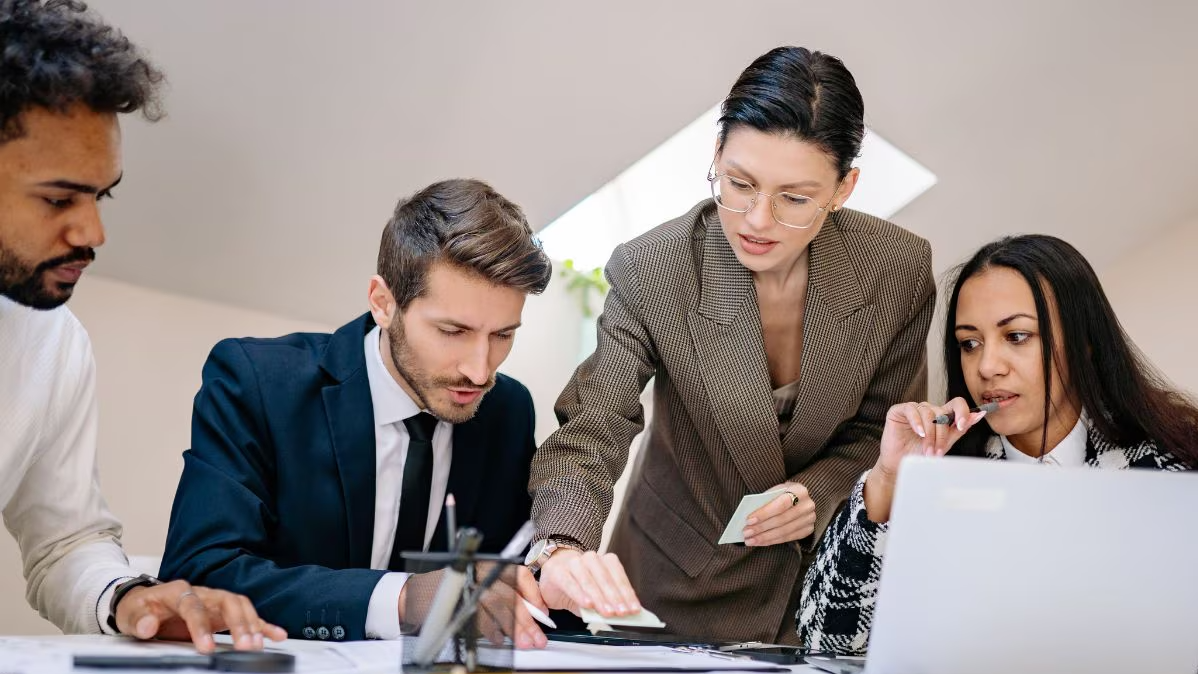 सफलता की आदतें,  अच्छी आदतें हिंदी में,  सफल लोगों की दिनचर्या,  गुड हैबिट्स,  सक्सेसफुल लाइफ स्टाइल,  मोटिवेशनल हैबिट्स,  जीवन बदलने वाली आदतें,  सक्सेस टिप्स हिंदी में,  कामयाबी का राज,  सक्सेस हैबिट्स
