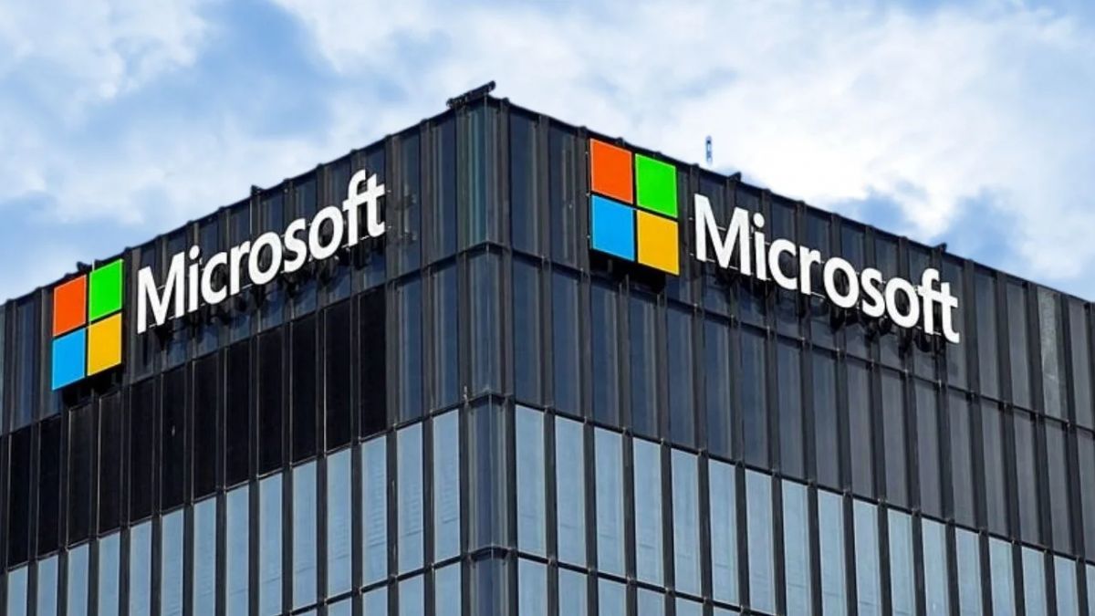 माइक्रोसॉफ्ट पाकिस्तान संचालन बंद,  पाकिस्तान में माइक्रोसॉफ्ट ऑफिस बंद,  माइक्रोसॉफ्ट लोकल पार्टनर सेवा,  पाकिस्तान में टेक्नोलॉजी सेक्टर,  माइक्रोसॉफ्ट रीजनल ऑफिस,  पाकिस्तान आईटी इंडस्ट्री संकट,  अंतरराष्ट्रीय कंपनियां पाकिस्तान,  माइक्रोसॉफ्ट बिजनेस रणनीति