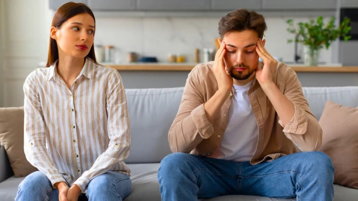 मानसिक स्वास्थ्य,  डिप्रेशन,  टूटे रिश्ते,  लिव-इन रिलेशनशिप,  आत्मविश्वास,  थेरेपी,  काउंसलिंग,  योग,  ध्यान,  सकारात्मक गतिविधियाँ