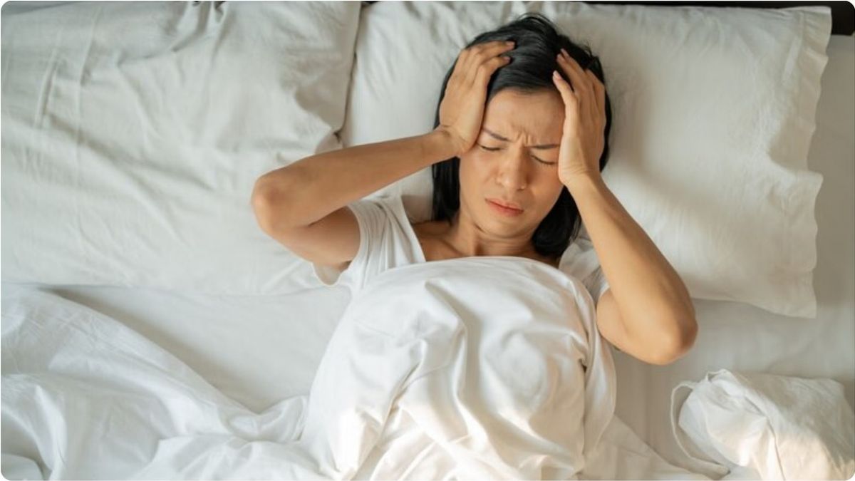 नींद नहीं आना,  अनिद्रा,  सोने के उपाय,  फिजिकल हेल्थ,  मानसिक स्वास्थ्य,  तनाव,  नींद की कमी,  बायोलॉजिकल क्लॉक,  इलेक्ट्रॉनिक गैजेट्स,  मेडिटेशन