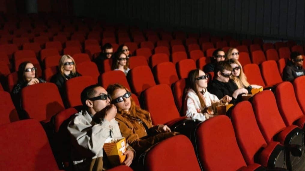 कर्नाटक,  मल्टीप्लेक्स,  मूवी टिकट,  कर्नाटक हाईकोर्ट,  कीमत,  सिनेमा,  नियम,  सरकार,  फिल्म उद्योग